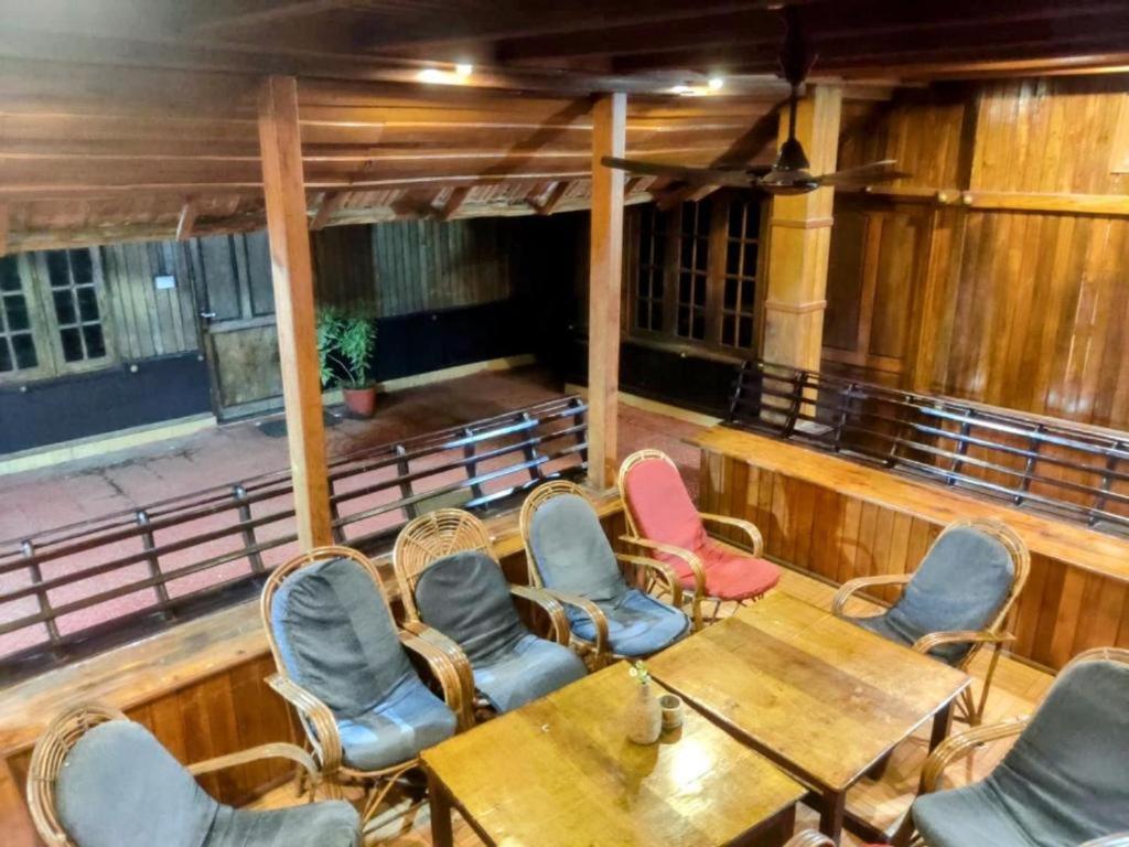 Moon Waves Beach Hotel Varkala Exterior photo