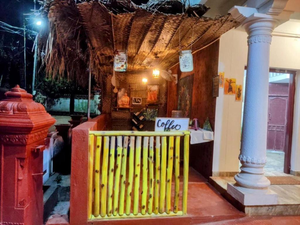Moon Waves Beach Hotel Varkala Exterior photo